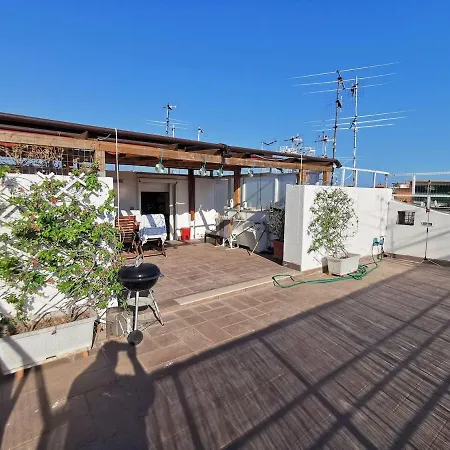 The Philosopher's Roof Daire *